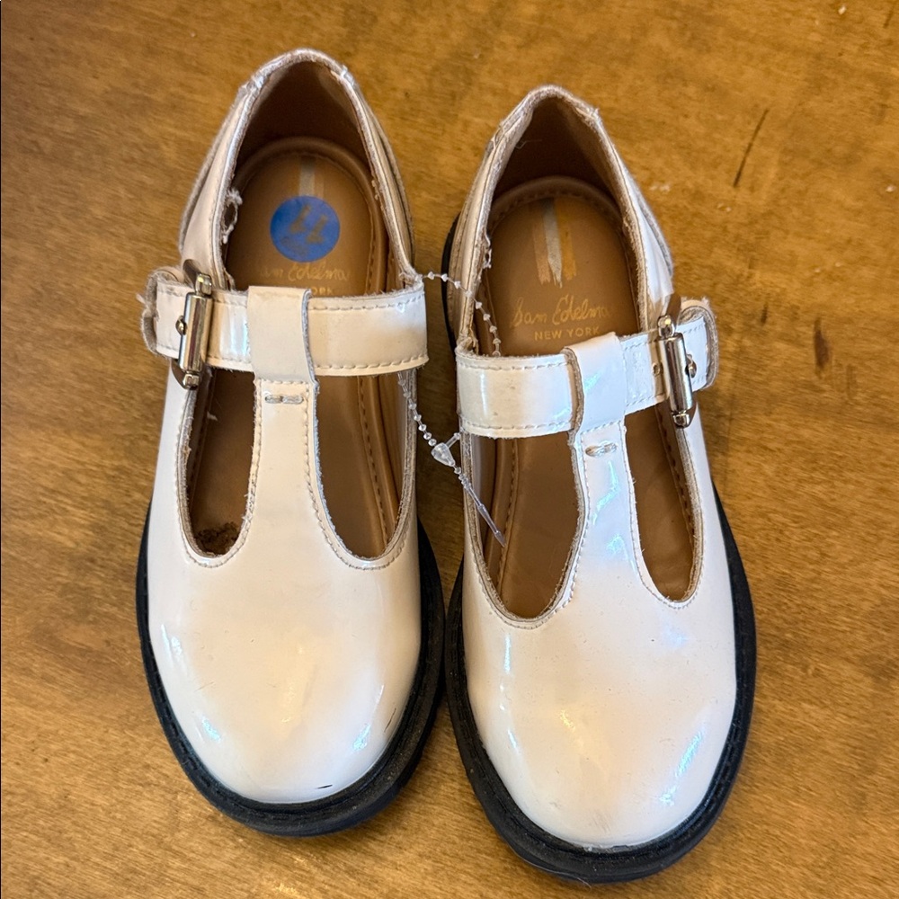 Sam Edelman Kids Beige T-Strap Dress Shoes